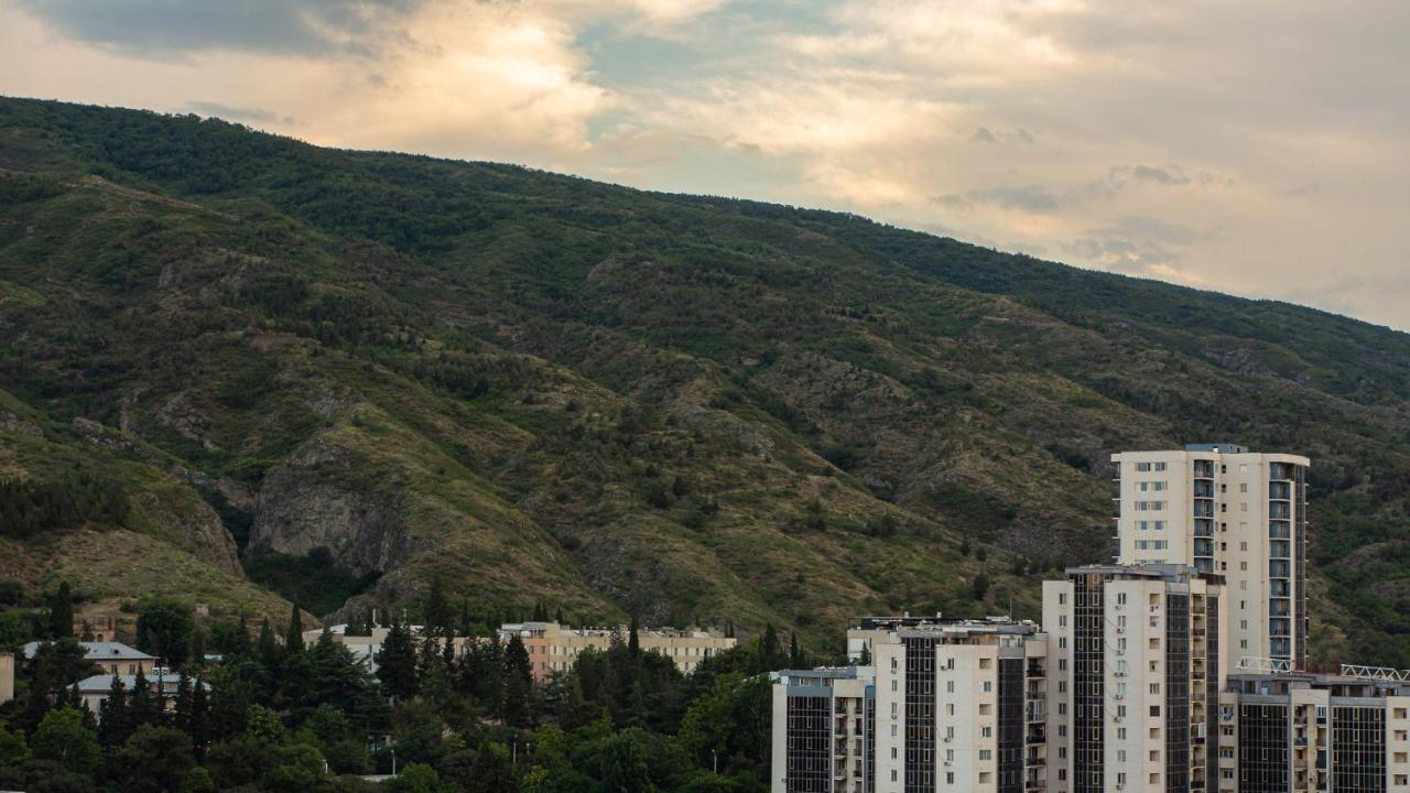 Address Inn Tbilisi Luaran gambar