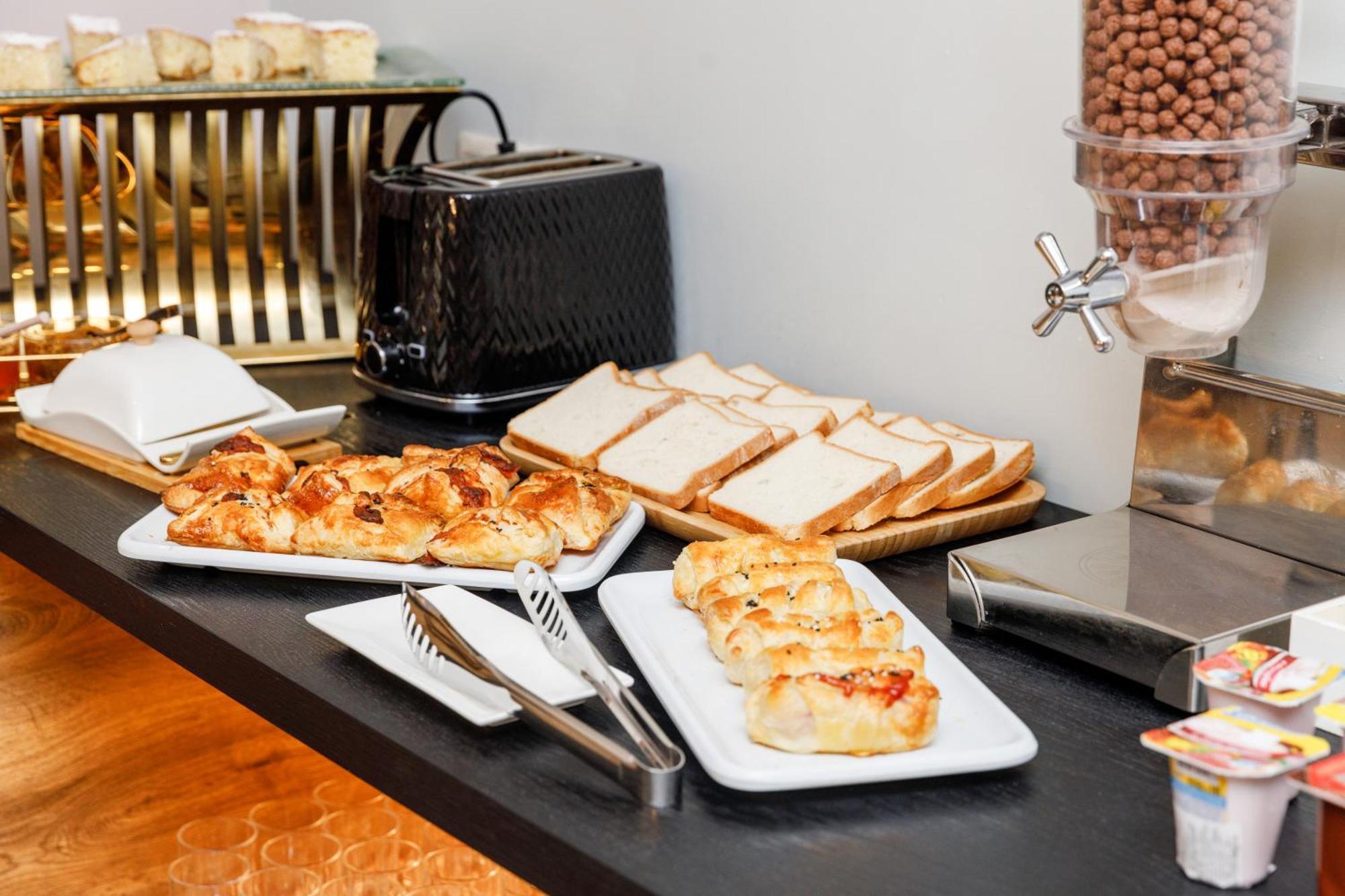 Address Inn Tbilisi Luaran gambar