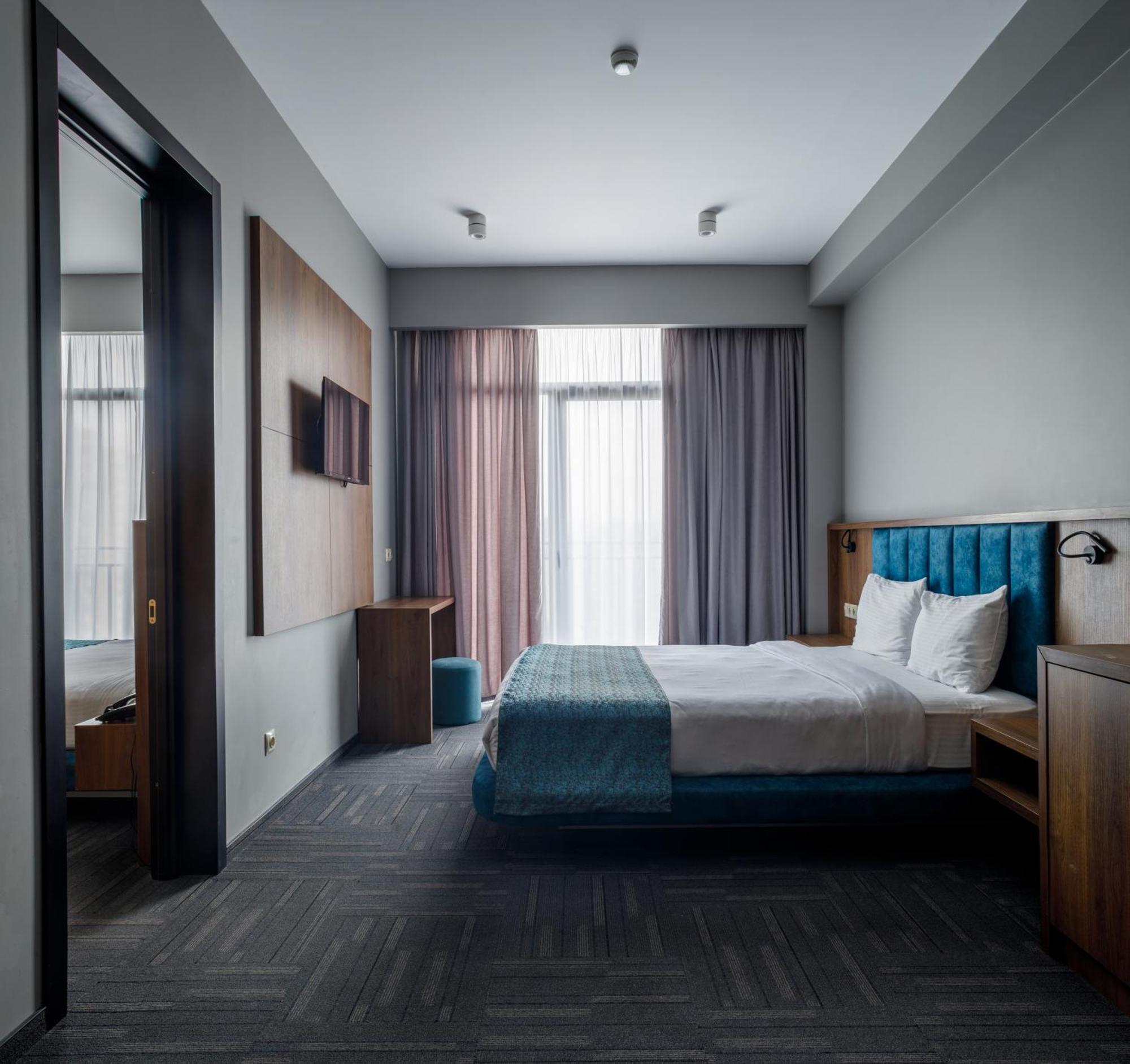 Address Inn Tbilisi Luaran gambar